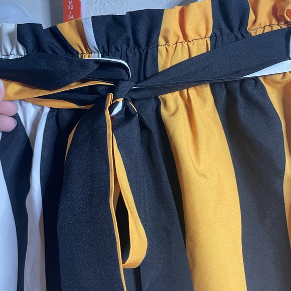 Shein Curve Yellow, Black and White Paper Bag shorts - Picture 2 of 3